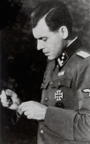josef mengele experiments. At the time, Mengele was only